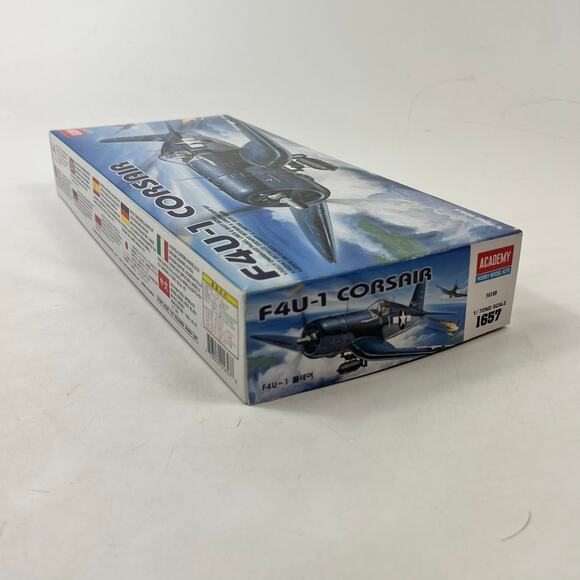 Academy 1/72 F4U-1 Corsair WWII Fighter Aircraft Model Kit #1657 Unassembled - Picture 4 of 7
